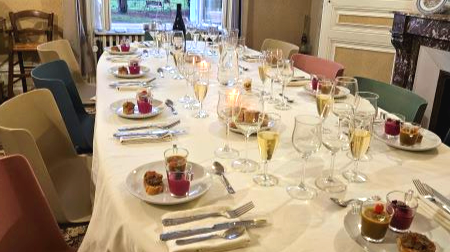 Table d'hôtes avec des produits de saison 