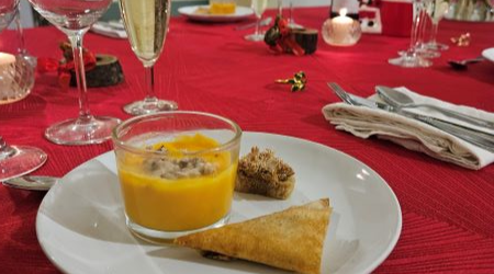 Table d'hôtes avec des produits de saison 